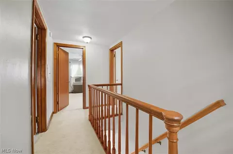 Entry Way - 1811 E 30th St, Ashtabula, OH 44004 photo 2 of 2