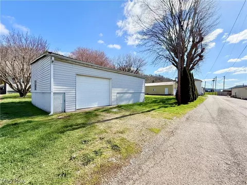 Exterior - 175 3rd St, Lowell, OH 45744 photo 2 of 6