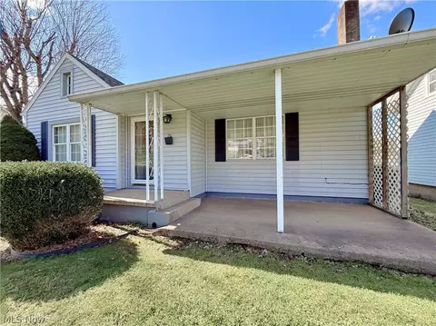175 3rd St, Lowell, OH 45744