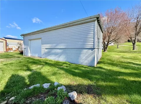 Exterior - 175 3rd St, Lowell, OH 45744 photo 5 of 6