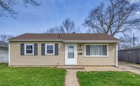 604 Bell Ave, Elyria, OH 44035