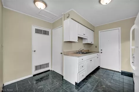 604 Bell Ave, Elyria, OH 44035 photo 13