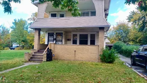 1719 Wayside Rd, Cleveland, OH 44112