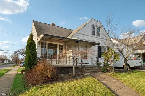 9005 Ansonia Ave, Brooklyn, OH 44144