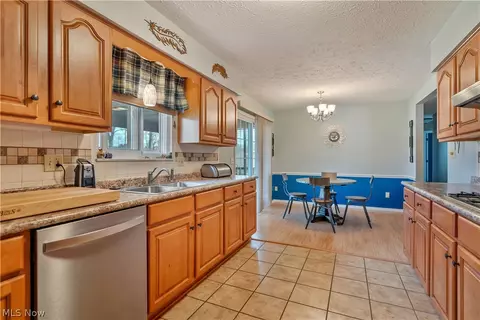 3217 Creekside Dr, Norton, OH 44203 photo 11