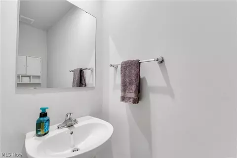 180 Wild Flower Dr, Elyria, OH 44035 photo 13