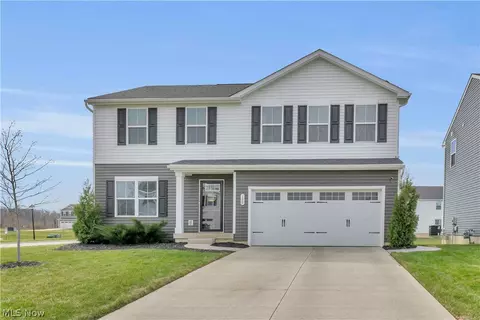 180 Wild Flower Dr, Elyria, OH 44035 photo 2