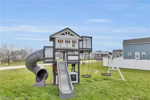 180 Wild Flower Dr, Elyria, OH 44035 photo 37