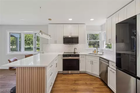 Kitchen - 30320 Miles Rd, Solon, OH 44139 photo 4 of 6