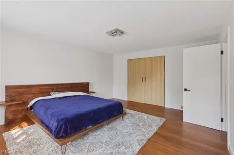 Bedroom - 30320 Miles Rd, Solon, OH 44139 photo 1 of 10
