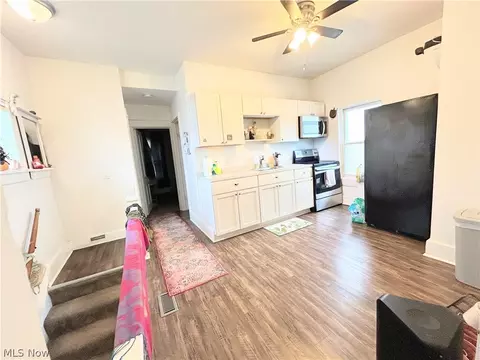 Entry Way - 254 S Eagle St, Geneva, OH 44041 photo 1 of 1