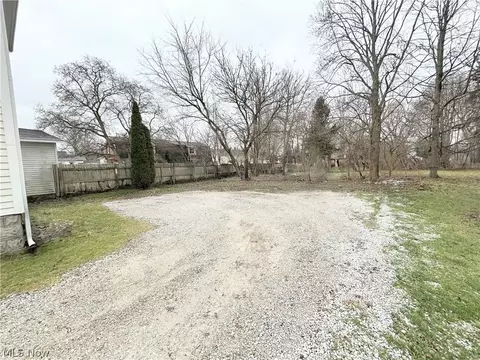 Exterior - 254 S Eagle St, Geneva, OH 44041 photo 5 of 6