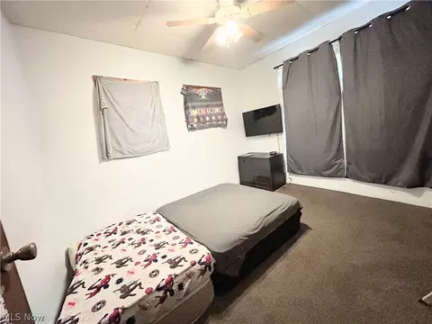 Bedroom - 254 S Eagle St, Geneva, OH 44041 photo 4 of 4