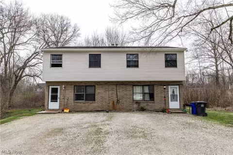 3800 Grace Dr, Kent, OH 44240