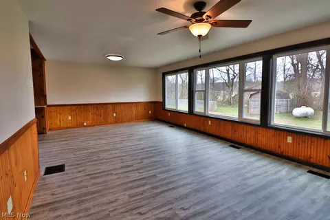 Living - 46346 County Road 495, Coshocton, OH 43812 photo 2 of 4