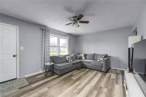 Living - 572 Bell Ave, Elyria, OH 44035 photo 2 of 3