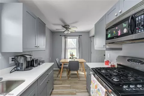 Kitchen - 572 Bell Ave, Elyria, OH 44035 photo 2 of 4