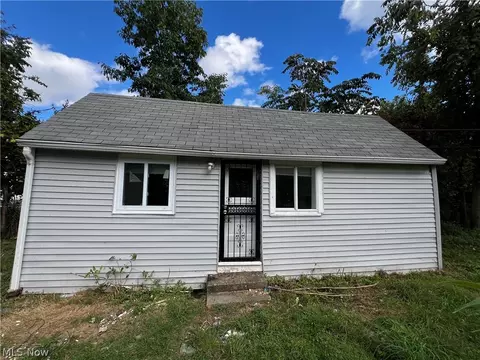 16118 Arcade Ave, Cleveland, OH 44110