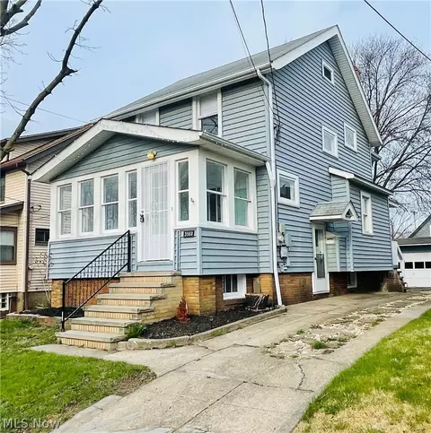3560 W 65th St, Cleveland, OH 44102