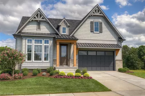 01 Hawthorne Estate Dr #SL, Solon, OH 44139
