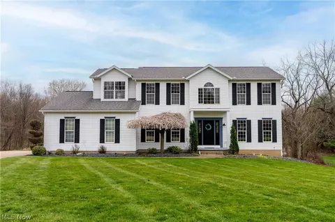 6962 Maple Glen Ave NW, North Canton, OH 44720