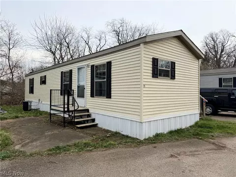 2606 Lincoln Way W #29, Massillon, OH 44647