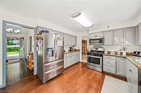 Kitchen - 4234 Caylor Ct, Ashtabula, OH 44004 photo 1 of 3