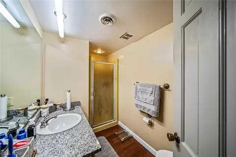 Bath - 4234 Caylor Ct, Ashtabula, OH 44004 photo 1 of 3