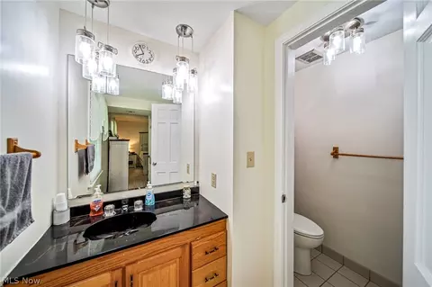 Bath - 4234 Caylor Ct, Ashtabula, OH 44004 photo 2 of 3