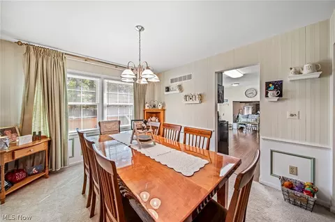 Dining - 4234 Caylor Ct, Ashtabula, OH 44004 photo 1 of 2