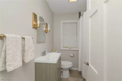 Bath - 41819 Emerson Ct, Elyria, OH 44035 photo 1 of 2