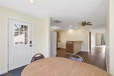 655 Spangler St, Willard, OH 44890 photo 6
