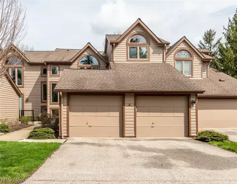 3 Windrush Ln, Beachwood, OH 44122