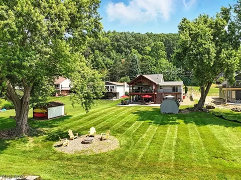 196 E Mohawk Dr, Malvern, OH 44644 photo 45