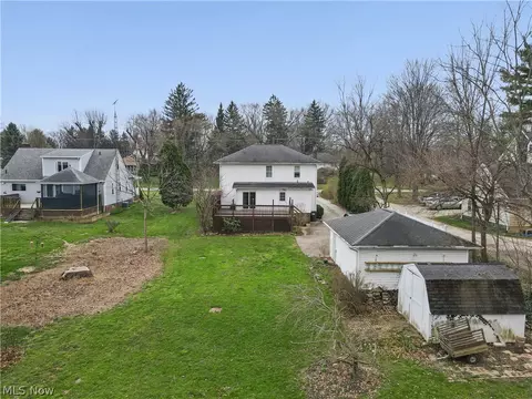 Exterior - 170 E Beech St NE, Alliance, OH 44601 photo 8 of 9