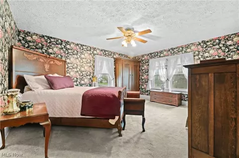Bedroom - 170 E Beech St NE, Alliance, OH 44601 photo 1 of 6