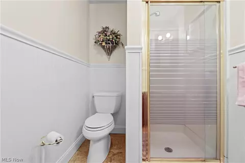 Bath - 170 E Beech St NE, Alliance, OH 44601 photo 1 of 4