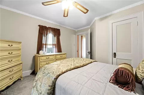 Bedroom - 170 E Beech St NE, Alliance, OH 44601 photo 6 of 6