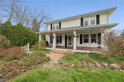 Exterior - 170 E Beech St NE, Alliance, OH 44601 photo 3 of 9