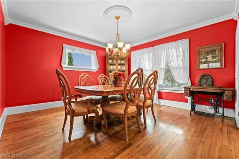 Dining - 170 E Beech St NE, Alliance, OH 44601 photo 1 of 4