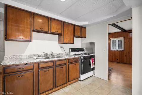 142 Parmely Ave, Elyria, OH 44035 photo 20