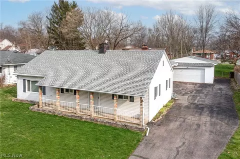 142 Parmely Ave, Elyria, OH 44035 photo 4