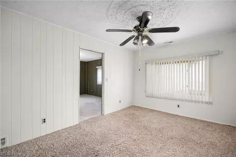 142 Parmely Ave, Elyria, OH 44035 photo 16