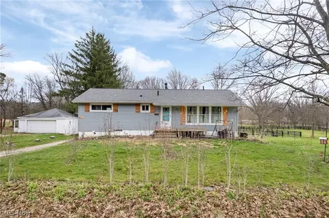 170 N Thomas Rd, Tallmadge, OH 44278