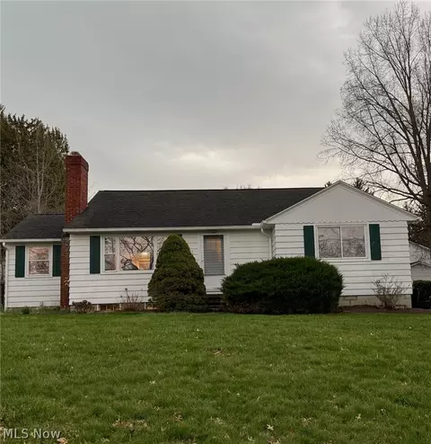 9041 Westfield Rd, Seville, OH 44273