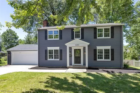 620 Lindford Dr, Bay Village, OH 44140