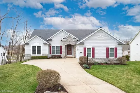 2052 Glenmont Dr, Brunswick, OH 44212