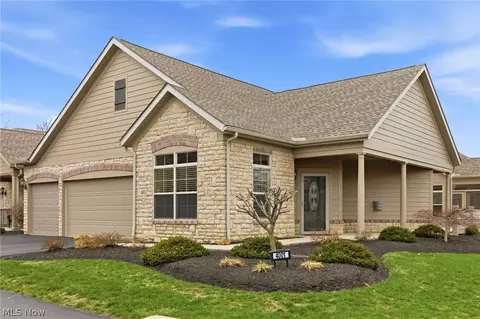 4001 Coventry Ln, Huron, OH 44839