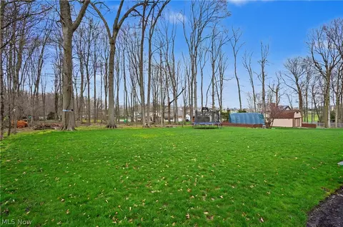 Exterior - 350 Ingram Dr, Boardman, OH 44512 photo 7 of 8