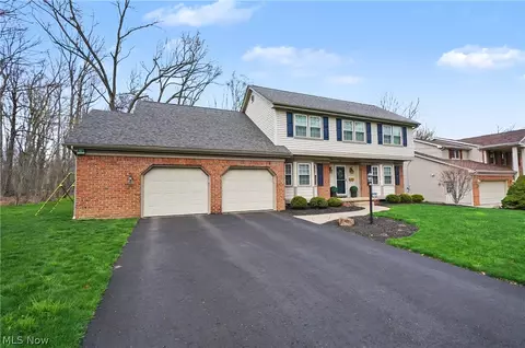 Exterior - 350 Ingram Dr, Boardman, OH 44512 photo 2 of 8